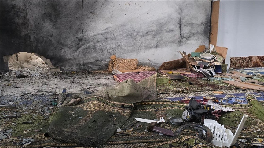 أول تعليق للخارجية السورية على "تفجير مسجد &#